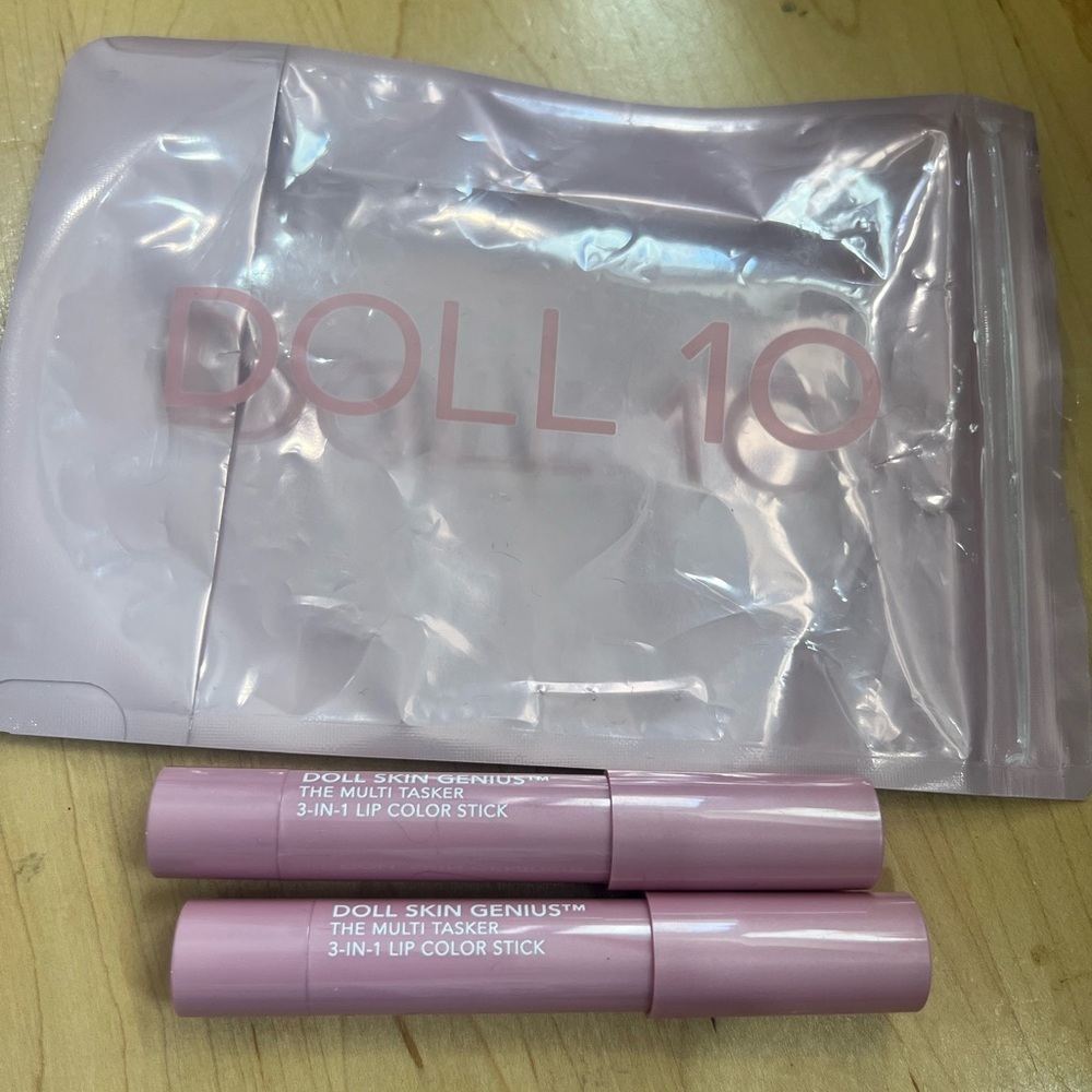 Doll 10 Lipstick 3-n-1 Doll Skin Genius